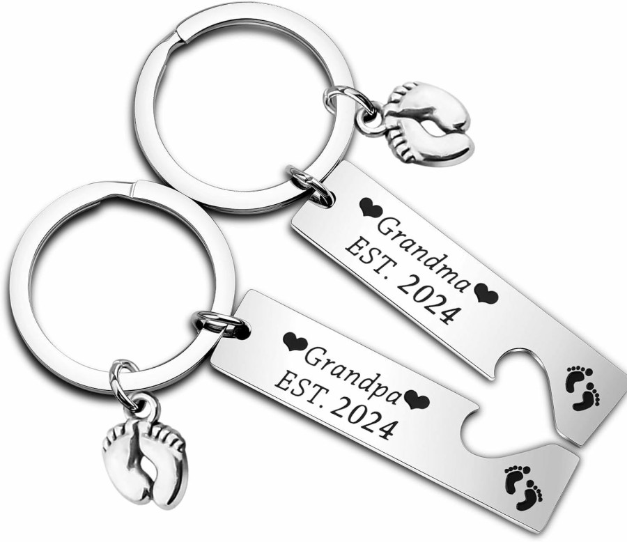 Wholesale FUSTMW New Grandparent Gift Grandma And Grandpa Est 2024 Keychain Set Pregnancy Announcement Gifts New Grandparents Gift First Time