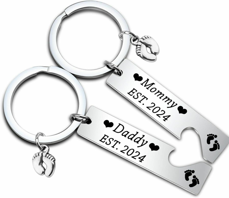 New FUSTMW Pregnancy Announcement Gifts Daddy And Mommy Est 2024 Keychain Set New Parents Gift First Time Gifts Dad Mommy To Be Gift